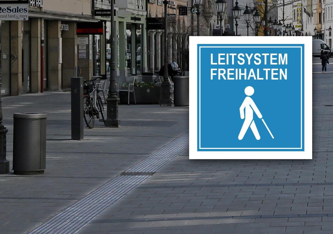 Pilotprojekt: Aufkleber weist auf Blindenleitsystem in der Sendlinger Straße hin