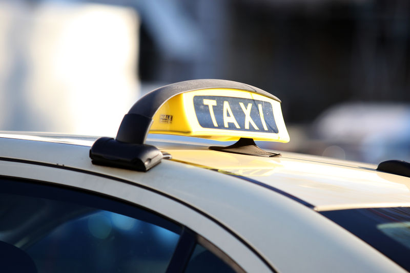 Frauen-Nacht-Taxi
