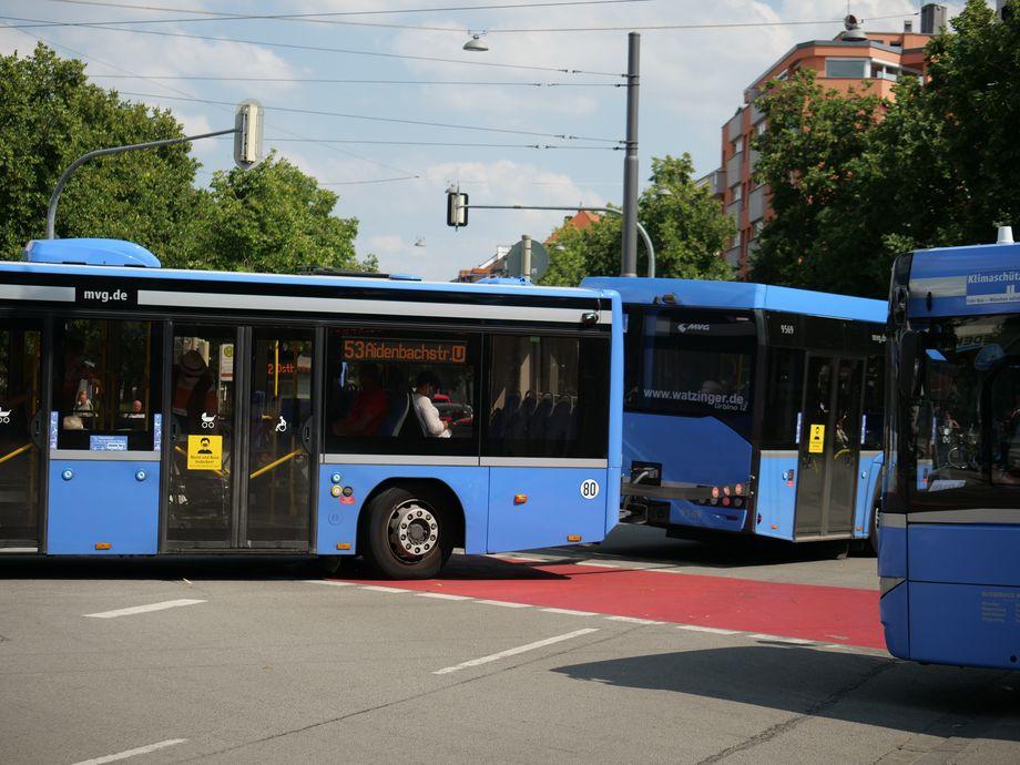 Buslinien N40, N41, N45 am Odeonsplatz: Umleitung am Wochenende