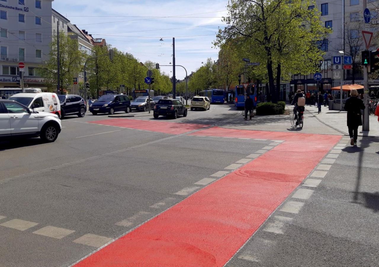 Mehr Verkehrssicherheit am Rotkreuzplatz