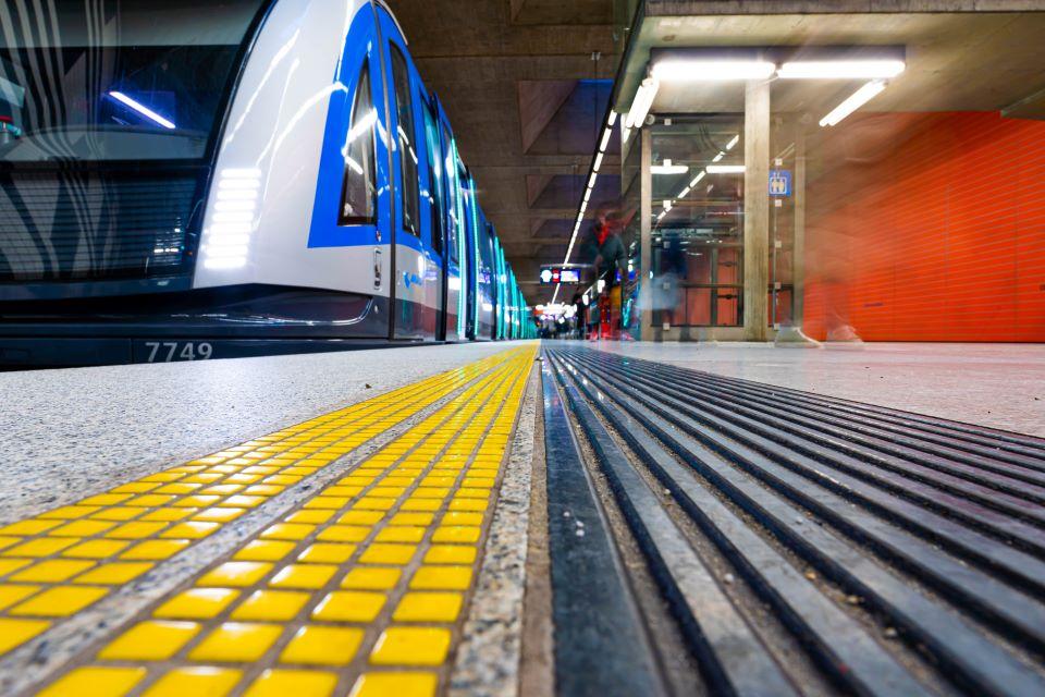 Stachus: Bauarbeiten am U-Bahnhof und an den Tram-Gleisen