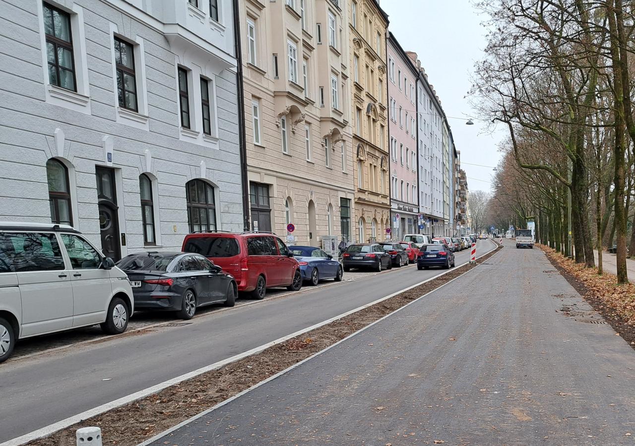 Zeppelinstraße: Radentscheidkonformer Umbau abgeschlossen