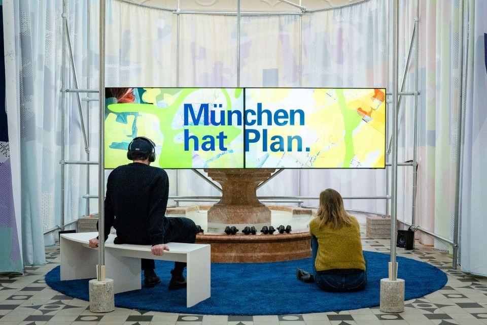 Ausstellungsfilm „München hat Plan“ auch im Freien zu sehen