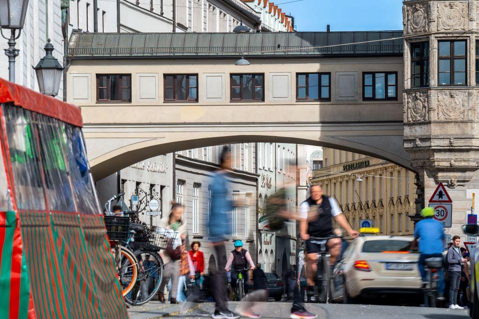 Neuer Zebrastreifen in der Sparkassenstraße