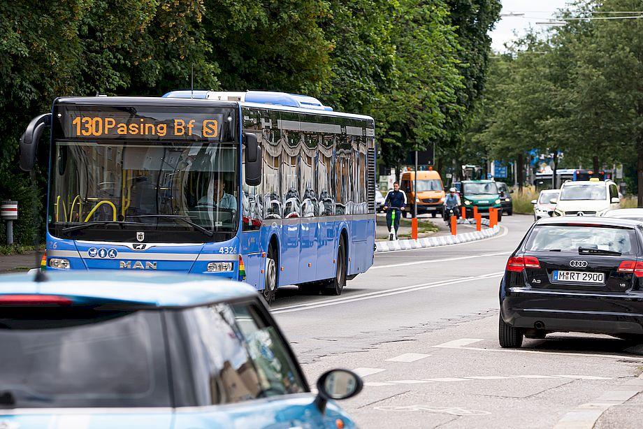 Weihnachten und Silvester: mobil mit Bussen und Bahnen