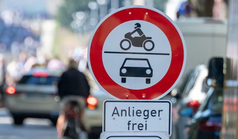 Gundelindenstraße wird für Durchgangsverkehr gesperrt