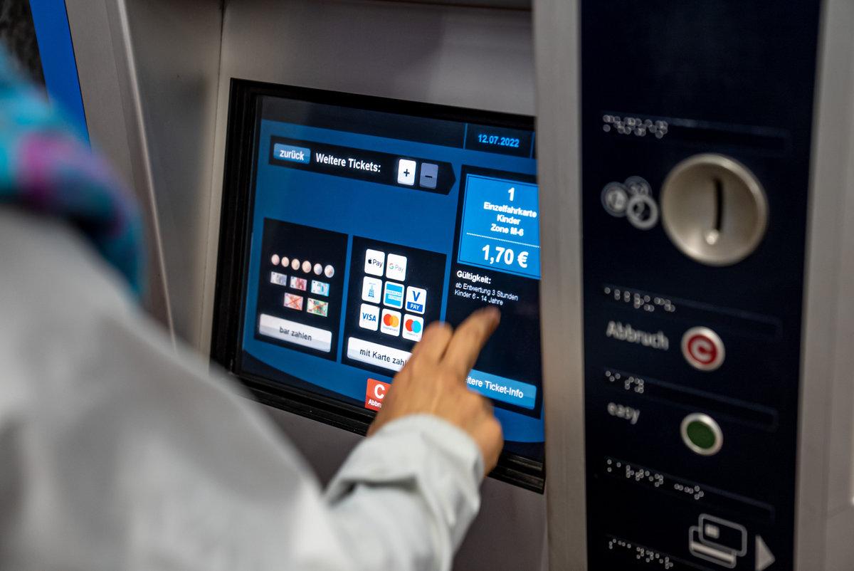 Fahrtkostenerstattung für den Schulweg: Schülertickets jetzt online bestellen