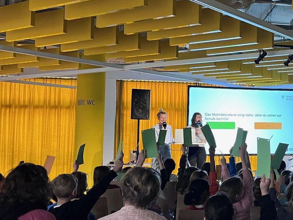 „Unterwegs in München“: Eine Mitmach-Lesung für Grundschulkinder