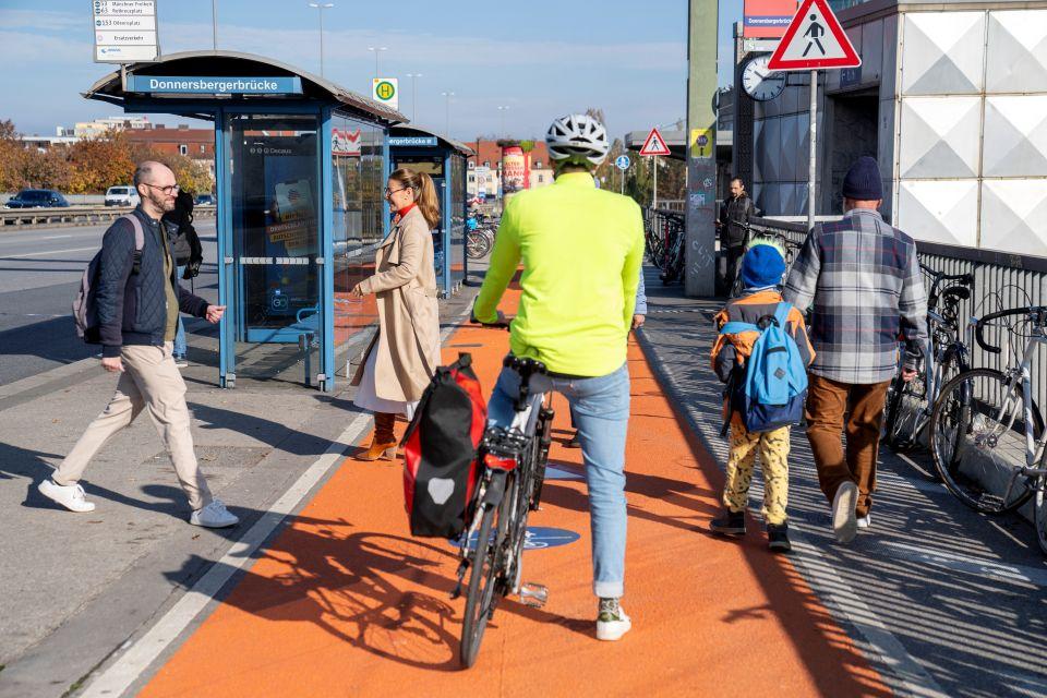 Donnersbergerbrücke: Maßnahmen am Bushalt