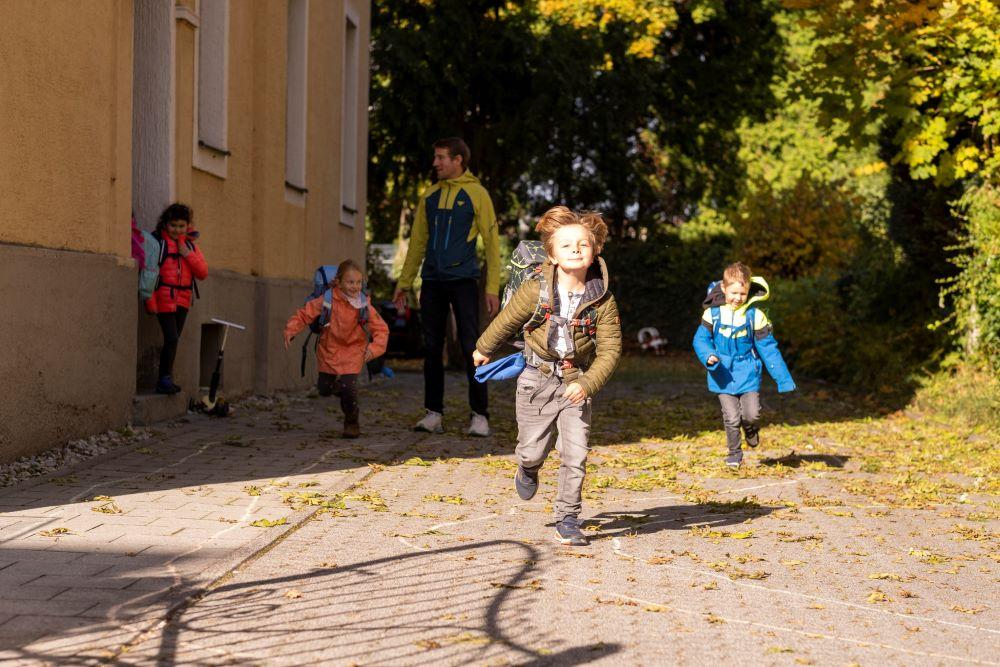 Sicher in die Schule: Angebote des Mobilitätsreferats
