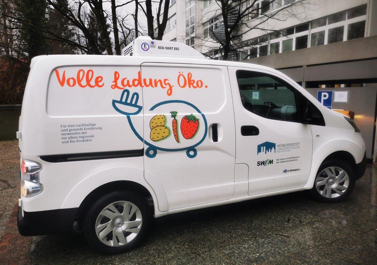 Münchenstift nimmt erste E-Kühlautos für den Speisentransport in Betrieb