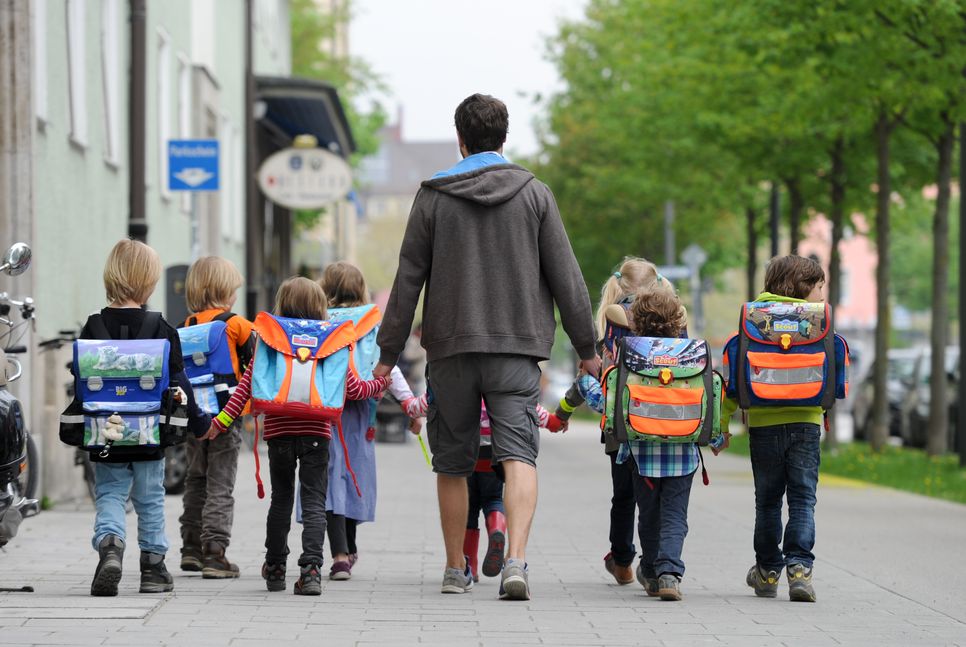Darum lohnt es sich, zu Fuß zur Schule zu gehen